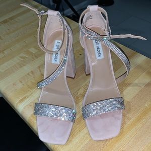 Steve Madden Nude Tan Heels